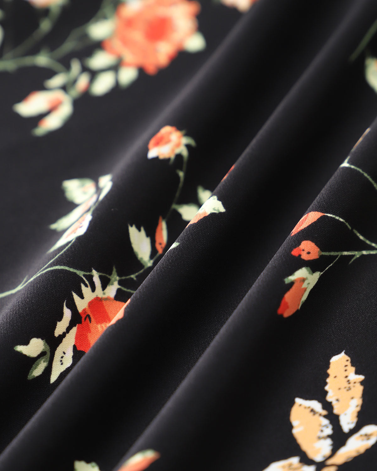 Zwarte Bloemen Maxi Jurk met Ruffles en Spaghetti Straps